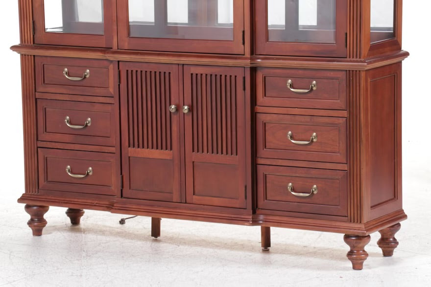 Stanley Furniture "British Colony" Mahogany China Cabinet ITMGQ35531