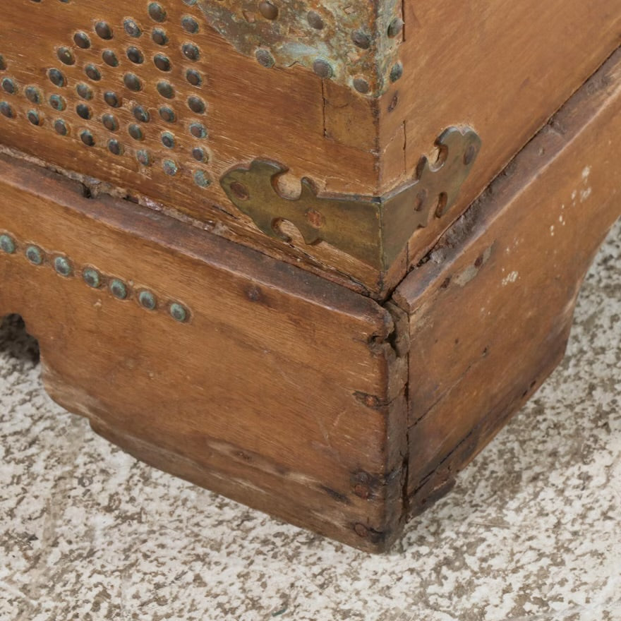 Anglo-Indian Style Brass Nailhead-Decorated Trunk, 20th Century