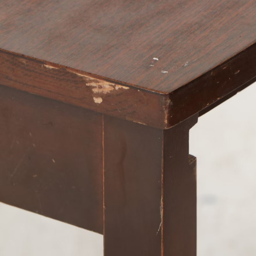 Set of Three Walnut Nesting Tables, Mid to Late 20th Century Item #
ITMGQ37258