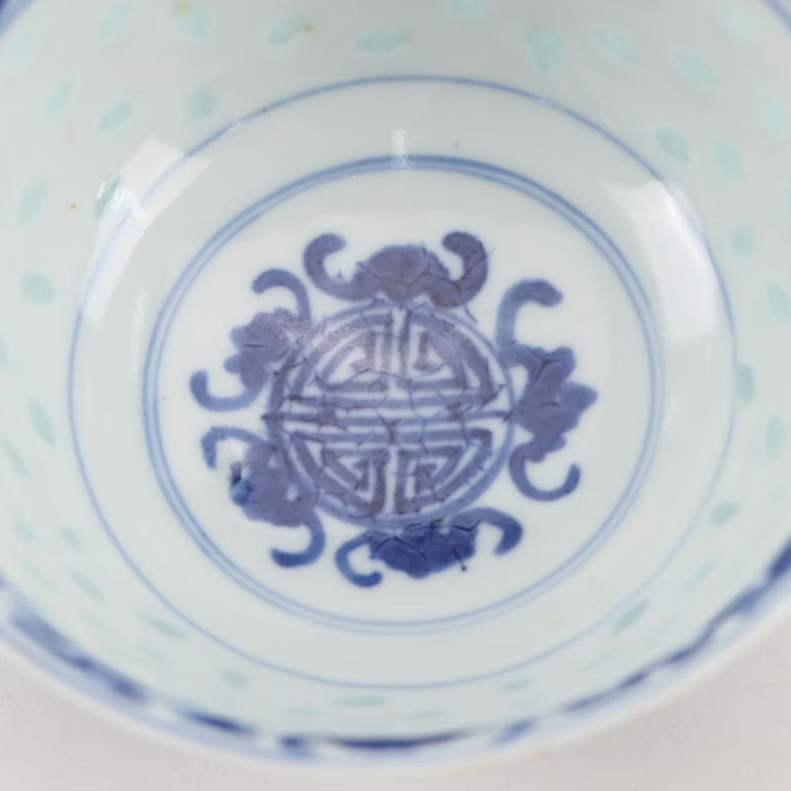 Chinese Blue and White Porcelain Rice Grain Soup Bowl and Spoon with Others Item #
ITMGQ18229