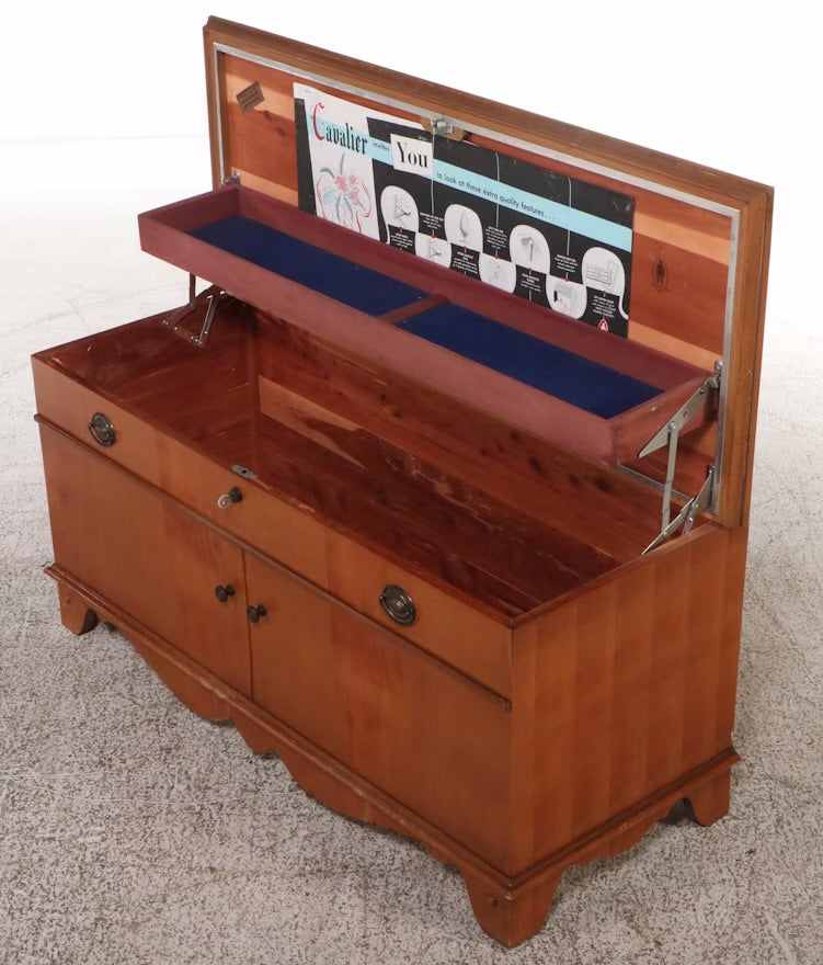 Cavalier Colonial Style Birch and Cedar Blanket Chest ITMGQ23085