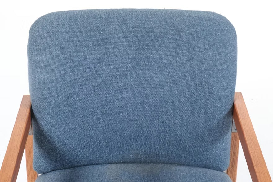 Postmodern Blue Upholstered Oak Frame Armchair
Item #
ITMGQ37427