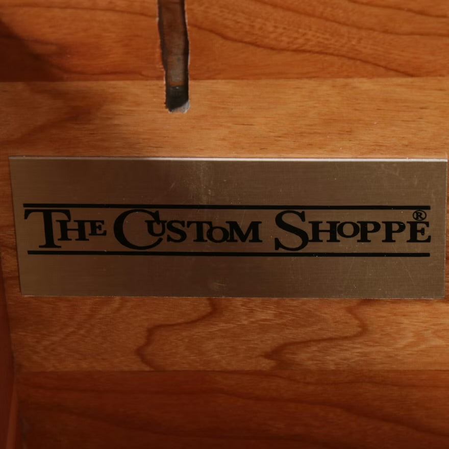 The Custom Shoppe Georgian Style Mahogany Executive Desk