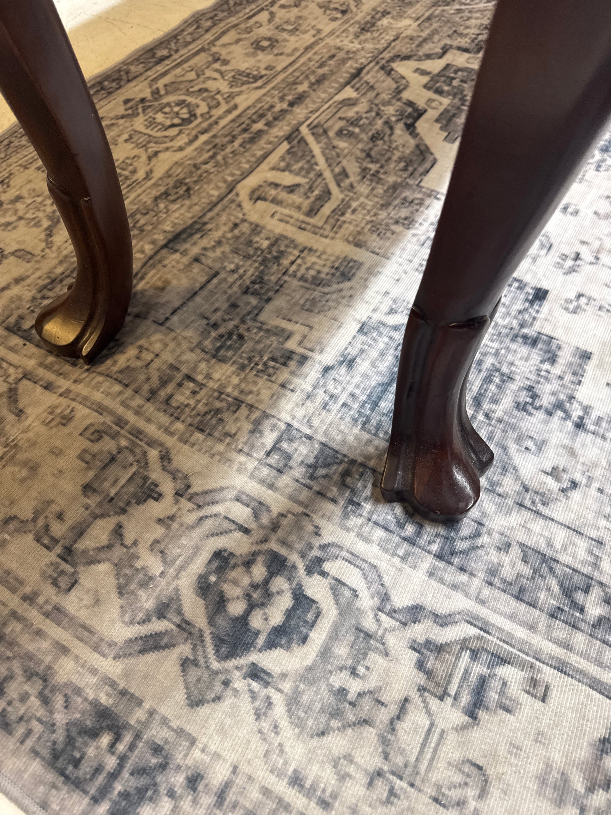 Decorative Carved Wood Sofa Table with Inlays