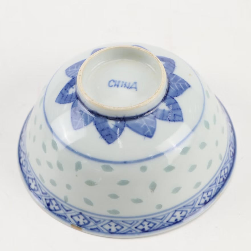 Chinese Blue and White Porcelain Rice Grain Soup Bowl and Spoon with Others Item #
ITMGQ18229