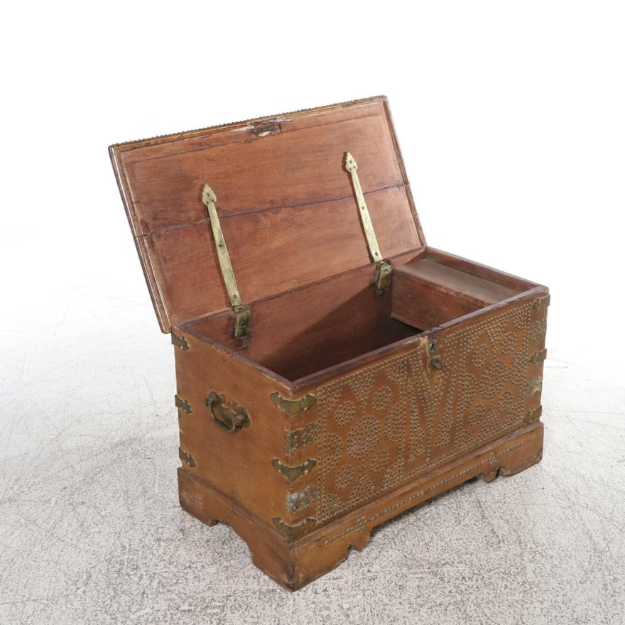 Anglo-Indian Style Brass Nailhead-Decorated Trunk, 20th Century