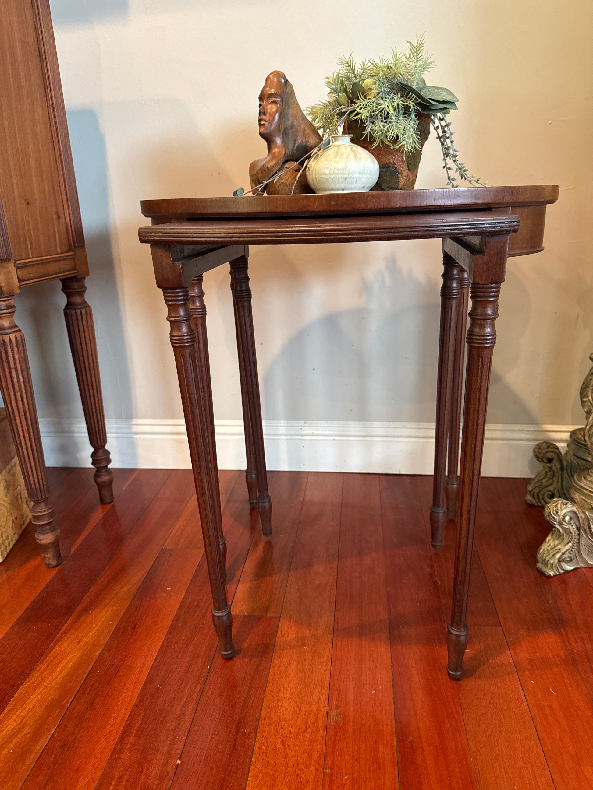 Wood Nesting Table
