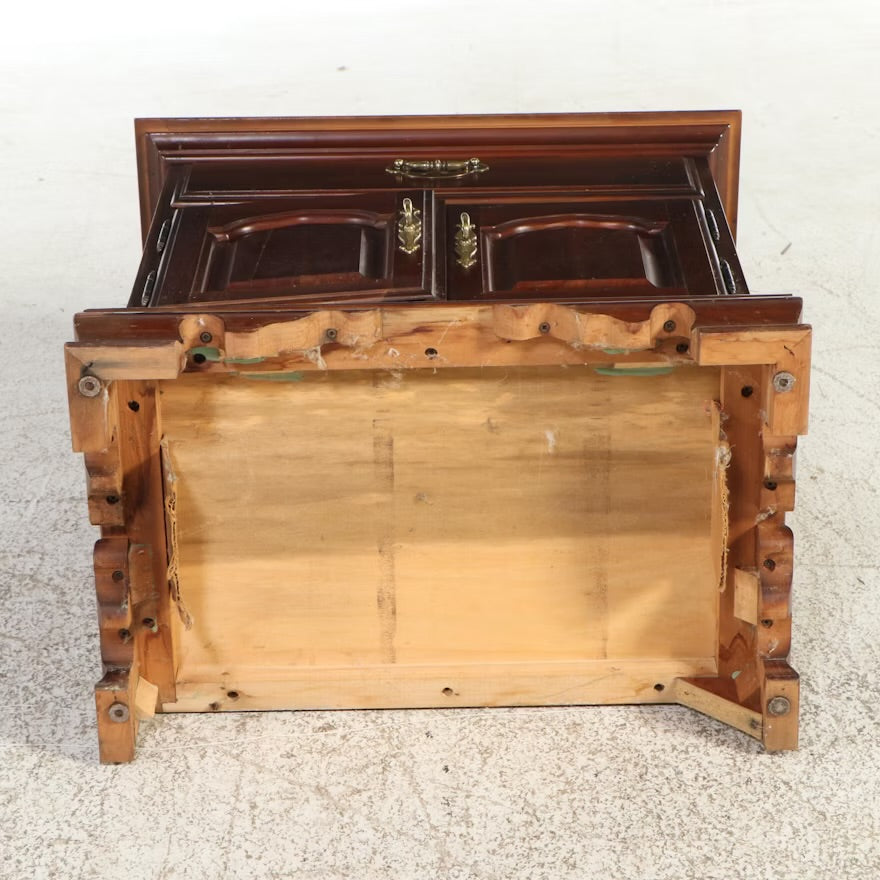 Thomasville Chippendale Style Cherry Nightstand ITMGQ05018