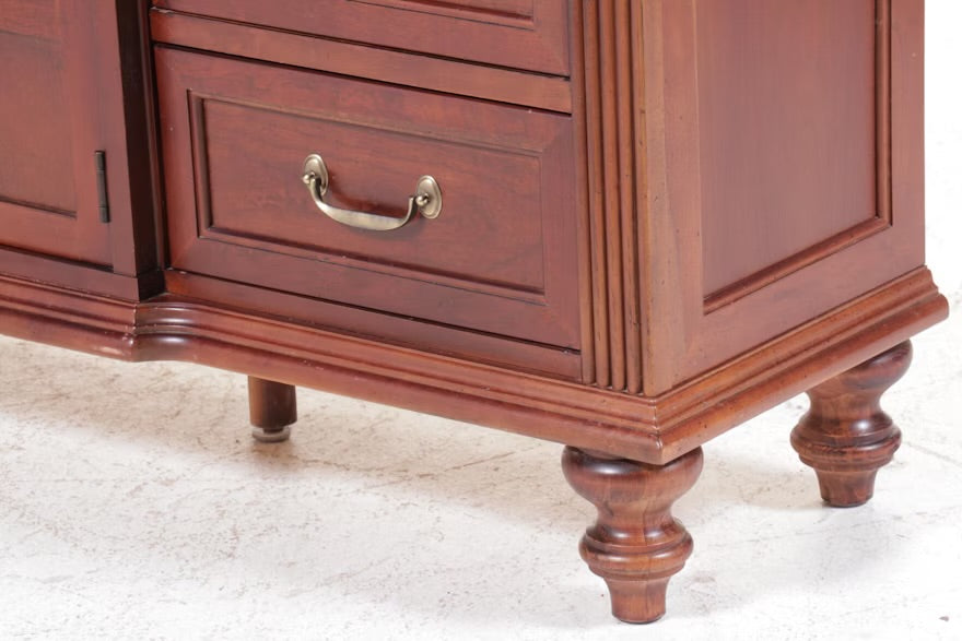 Stanley Furniture "British Colony" Mahogany China Cabinet ITMGQ35531