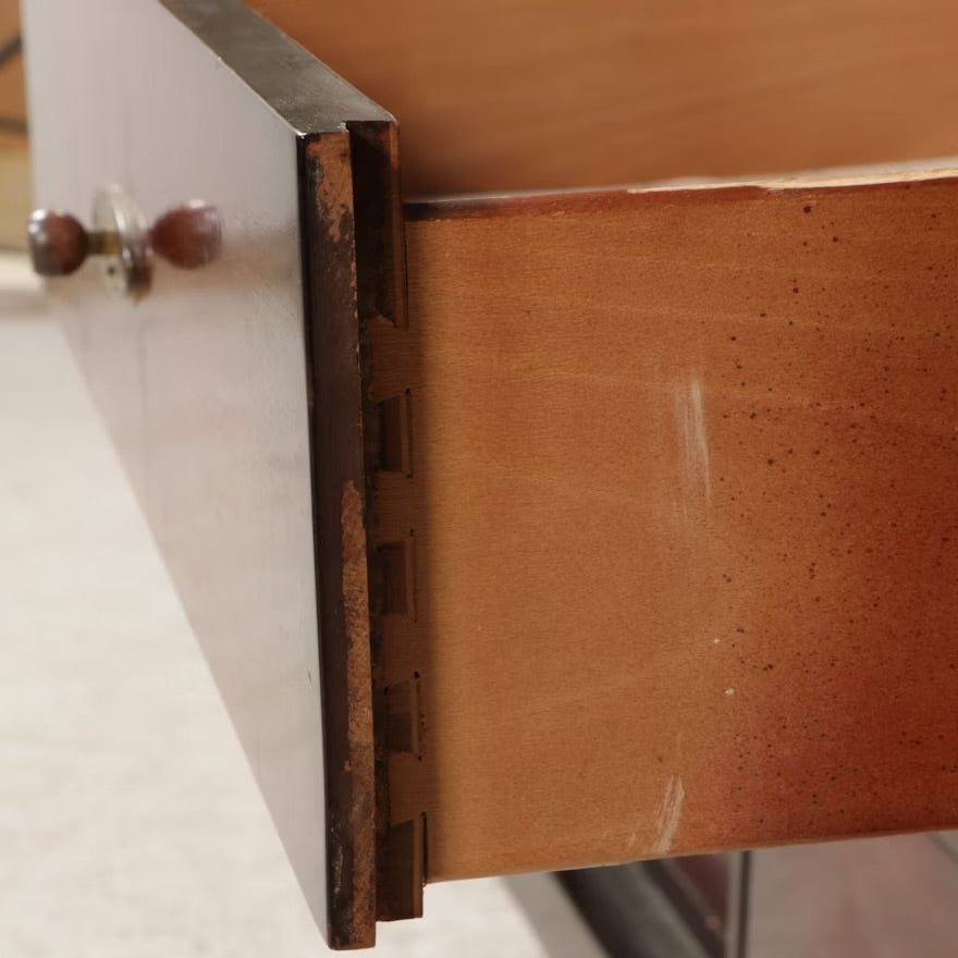 Mid Century Modern Leather Clad Walnut Credenza, Mid-20th Century ITMGQ37656