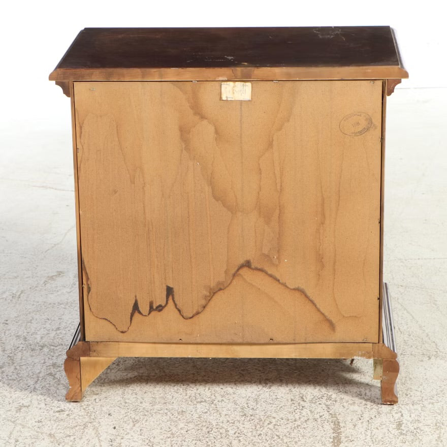 Thomasville Chippendale Style Cherry Nightstand ITMGQ05018