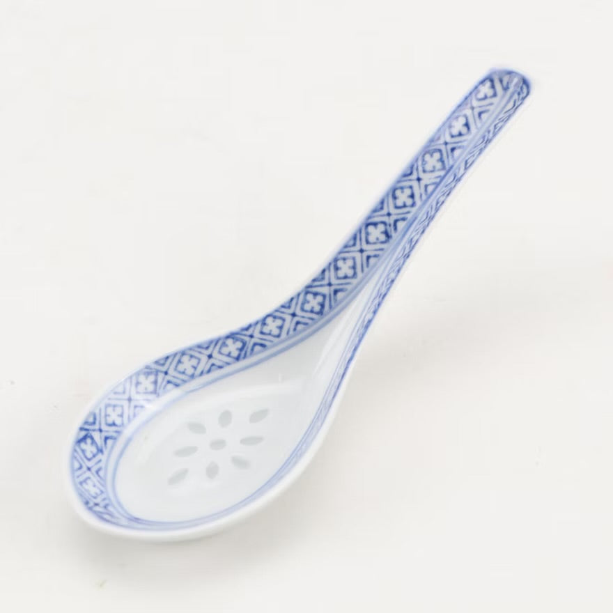 Chinese Blue and White Porcelain Rice Grain Soup Bowl and Spoon with Others Item #
ITMGQ18229