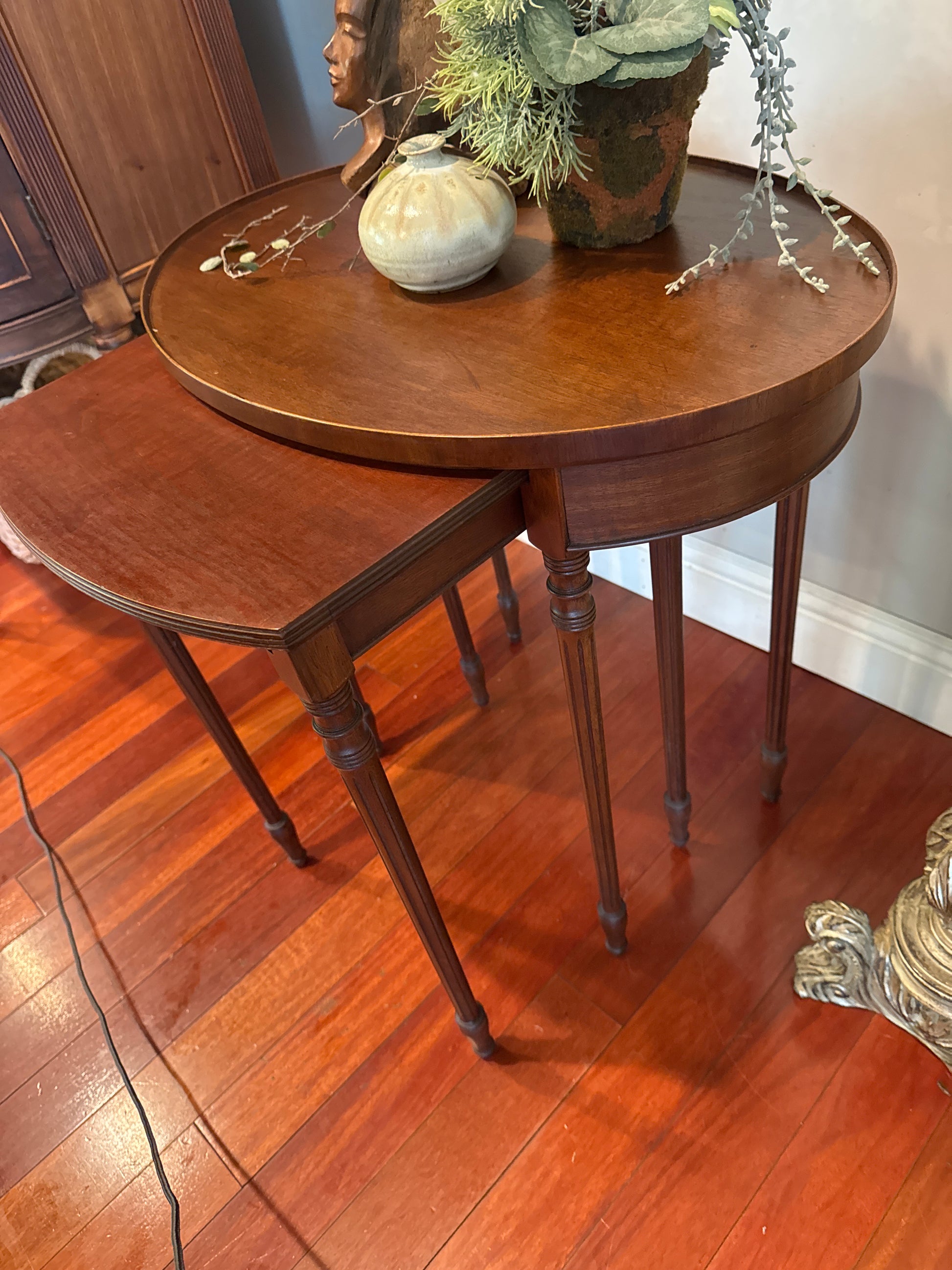 Wood Nesting Table